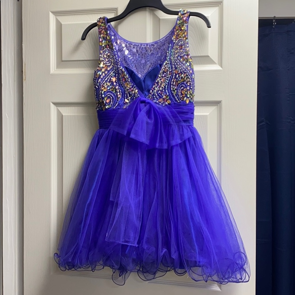 Dress - Picture 2 of 2